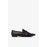 Loaferit Celia, Vagabond