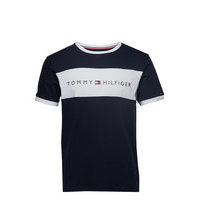 Cn Ss Tee Logo Flag T-shirts Short-sleeved Sininen Tommy Hilfiger