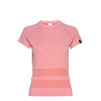 Solveig Tee T-shirts & Tops Short-sleeved Vaaleanpunainen Kari Traa