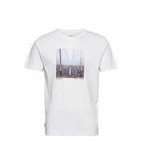 Corridor T-Shirt T-shirts Short-sleeved Valkoinen Makia