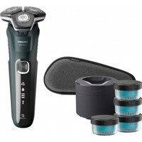 Philips Shaver Series 5000 S5884/69 -parranajokone puhdistusasemalla