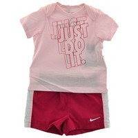 T-paidat & Poolot Nike Outfit Sport 6 kuukautta