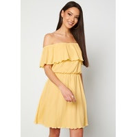 BUBBLEROOM Eliza offshoulder dress Light yellow