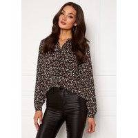 Sisters Point Vikki Blouse 801 Black/Flower