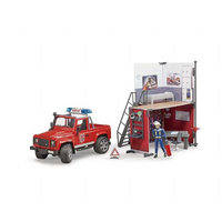 Fire station with Land Rover Defender (Bruder 62701)