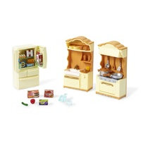 Maalaistalon keittiö jääkaapilla, Sylvanian Families