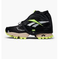 Reebok - Instapump Fury Trail Shroud - Musta - US 7,5