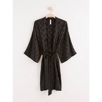 Satiininen kimono, Lindex