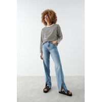 Long wide slit jeans, Gina Tricot