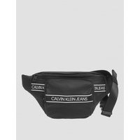 Calvin Klein, INSTITUTIONAL LOGO WAISTPACK, Musta, Laukut/toilettilaukut till Unisex, One size